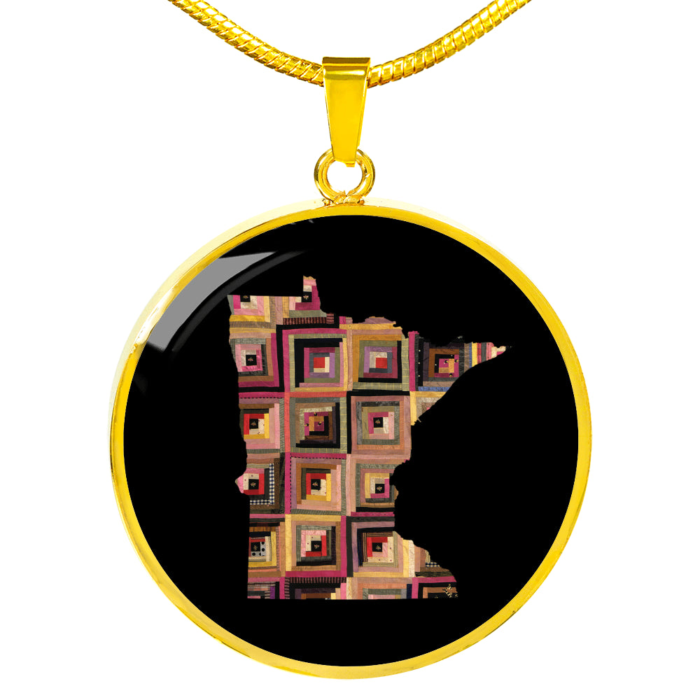 Minnesota Quilter Pendant Necklace - Engravable Gift for Grandma, Mom, Wife, Sister, Aunt, Cousin, Friend