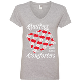 Quilters Make Better Comforters Ladies V-neck Tee - Crafter4Life - 2