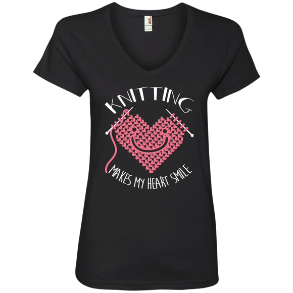 Knitting Makes My Heart Smile Ladies V-Neck T-Shirt