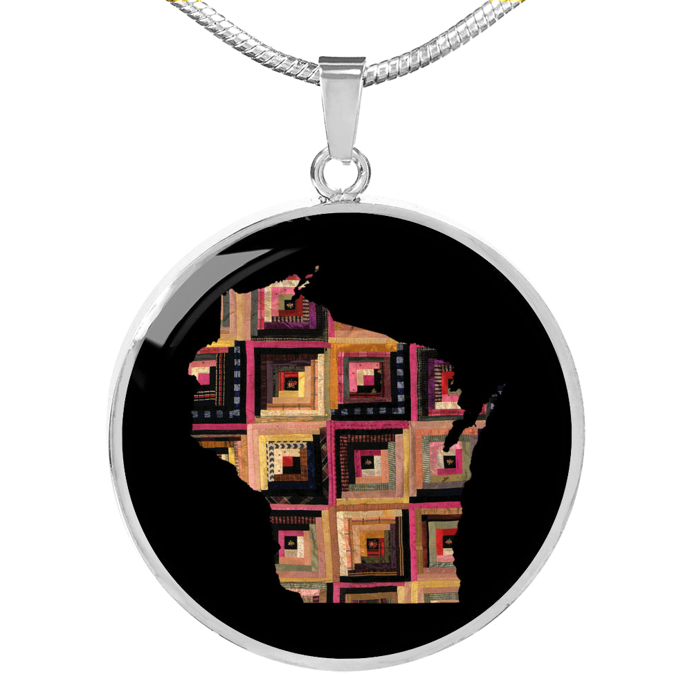 Wisconsin Quilter Pendant Necklace - Engravable Gift for Grandma, Mom, Wife, Sister, Aunt, Cousin, Friend